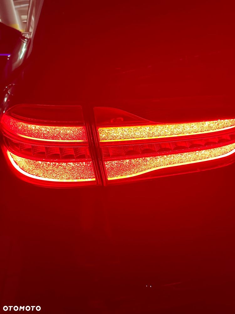 Mercedes-Benz Klasa E AMG 63 S 4Matic+ T 9G-TRONIC - 23