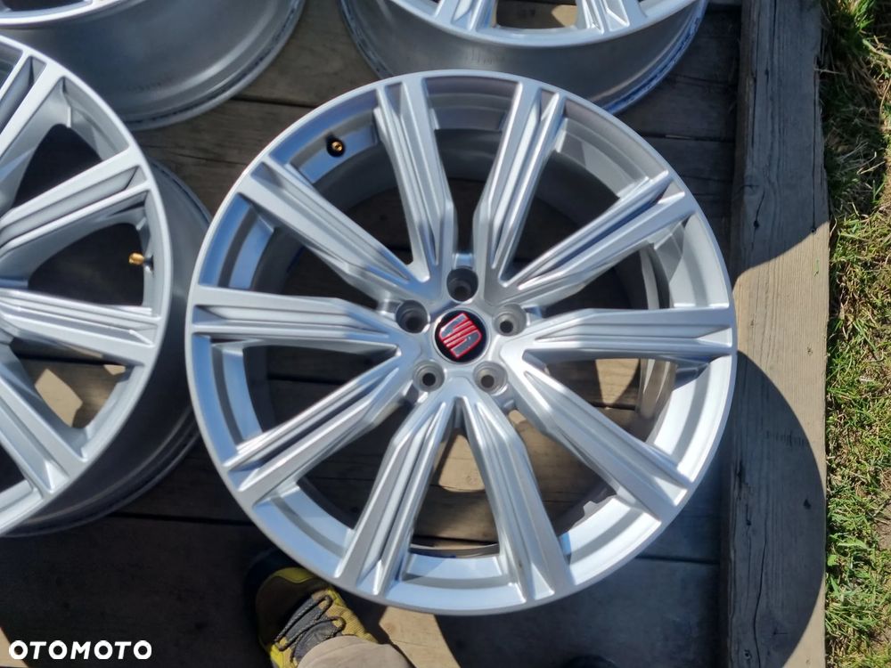 AUDI 4M8 SQ8,Q8,SQ7,Q7,A7,A5,VW alu 8,5X20 ET20 5X112 4szt.jak nowe 4szt, - 6