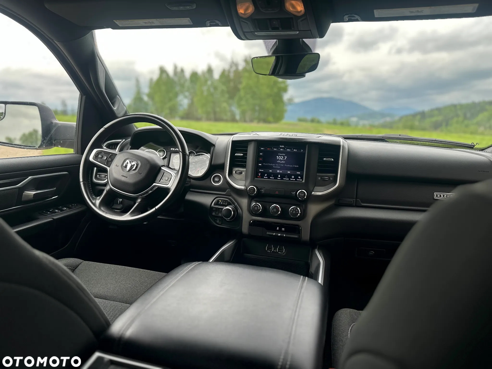 RAM 1500 Crew Cab Shortbed Bighorn - 8