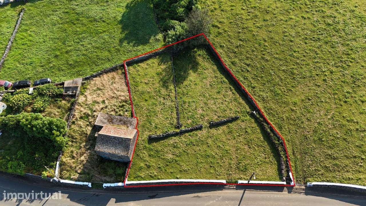 Terreno à venda em Doze Ribeiras, Angra do Heroísmo - Grande imagem: 4/5