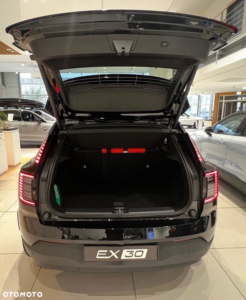 Volvo EX30 69kWh Single Motor Long Range Plus Black Edition - 15