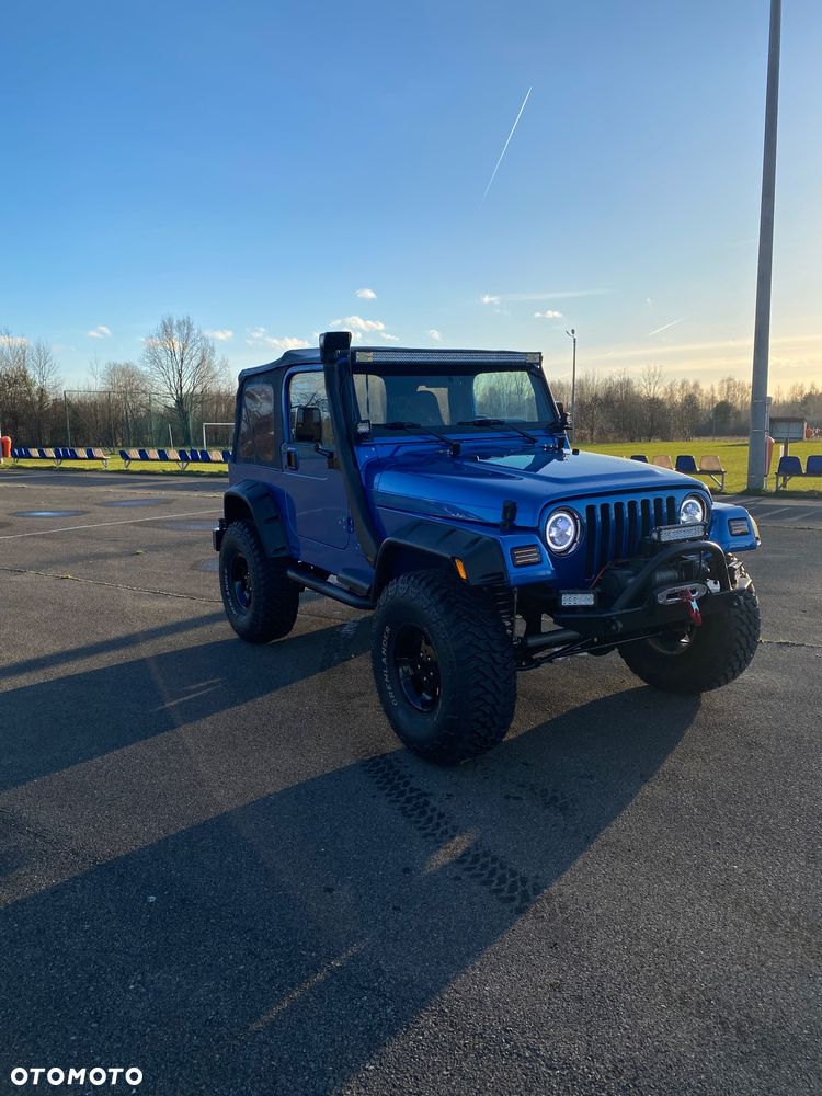 Jeep Wrangler - 4