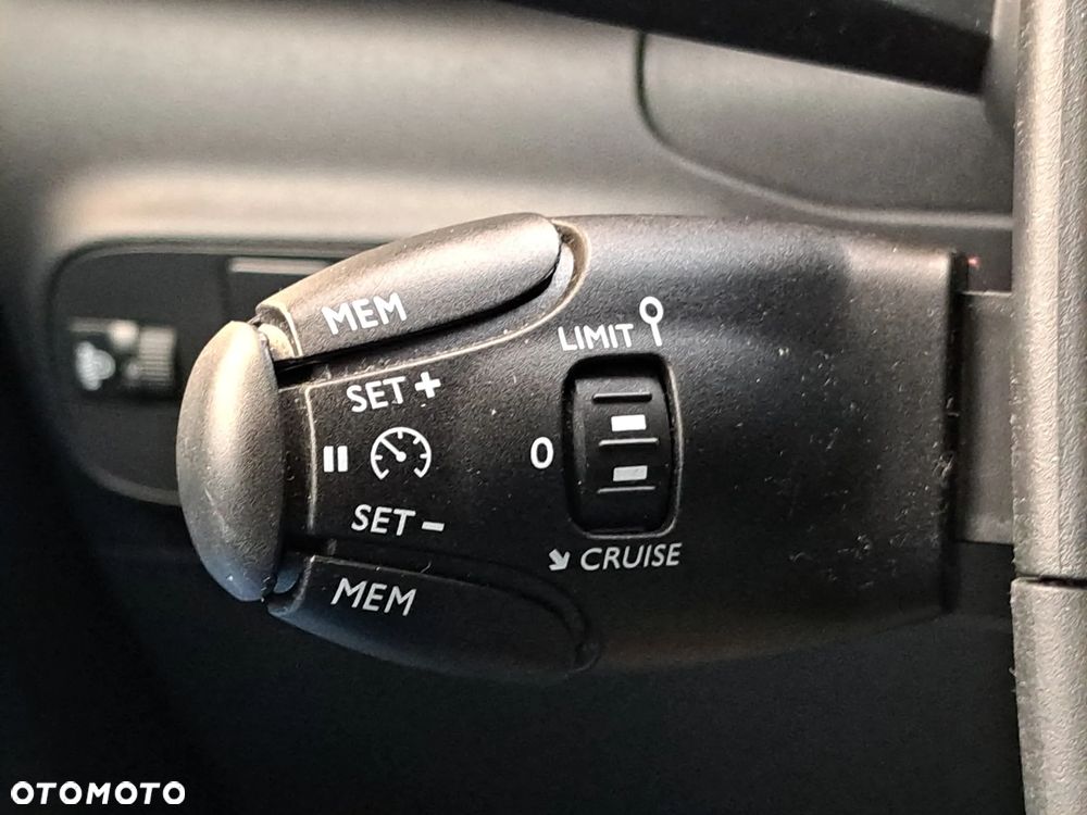 Citroën C3 1.2 PureTech Shine - 17