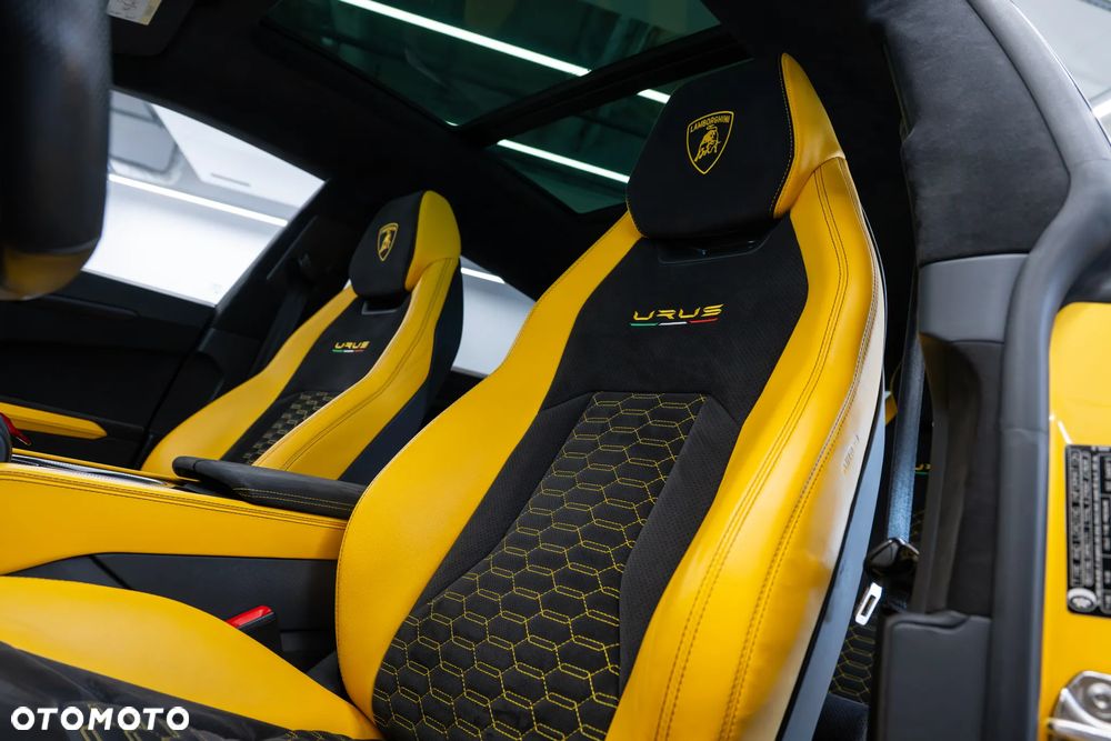 Lamborghini Urus Standard - 19