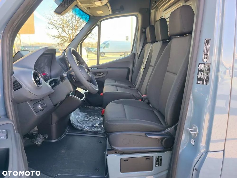 Mercedes-Benz Sprinter 317 CDI Long BASE 9G-Tronic - 12