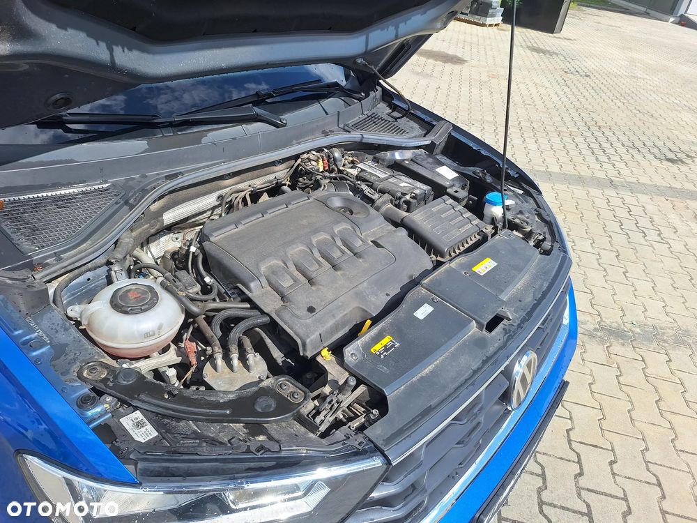 Volkswagen T-Roc - 18
