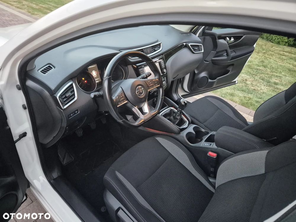 Nissan Qashqai 1.6 DIG-T Acenta - 16