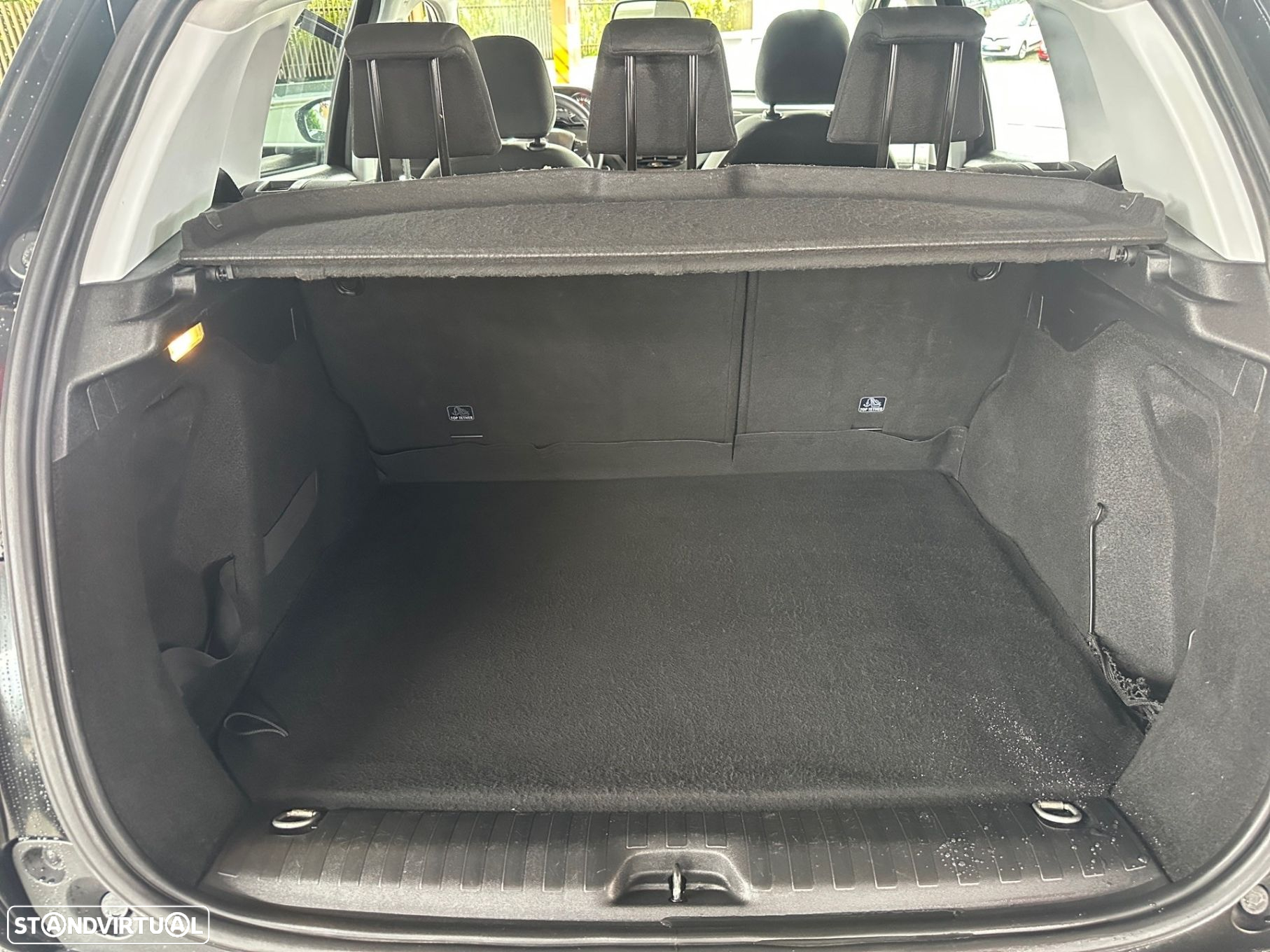 Peugeot 2008 1.6 BlueHDi Style - 12