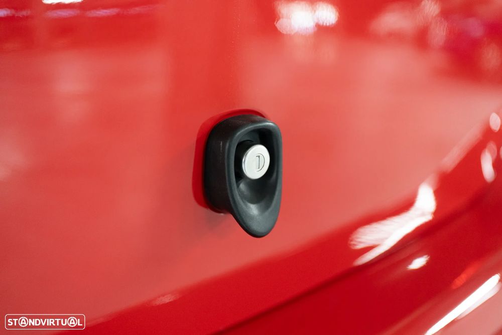 Toyota Yaris 1.0 VVT-i AC - 27