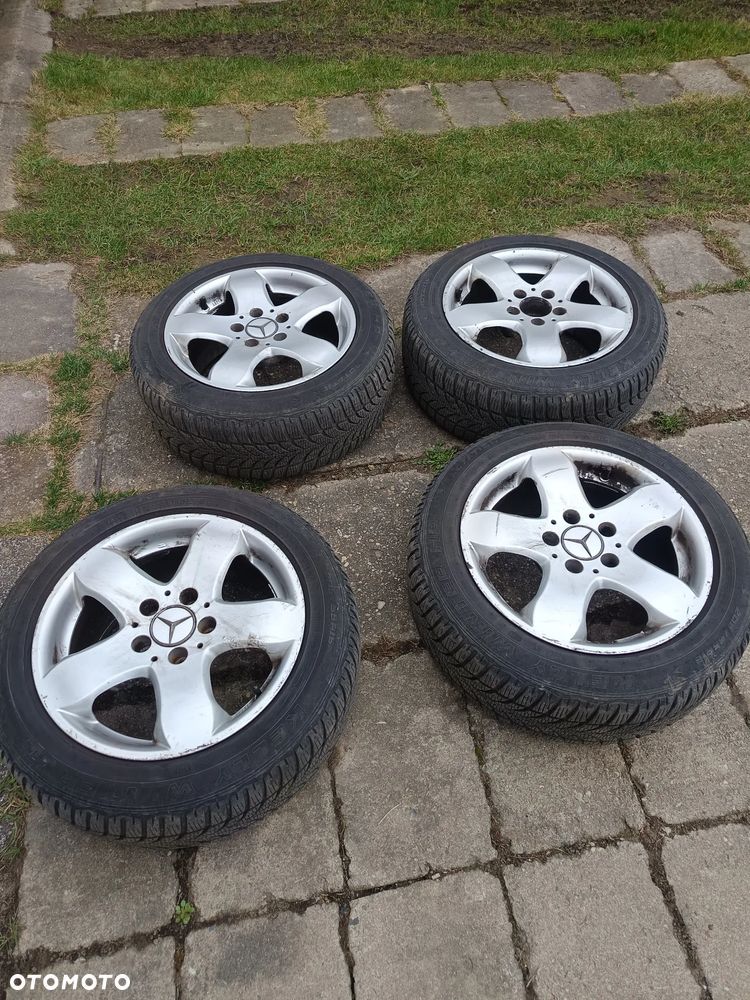 Mercedes-Benz Klasa E 320 T Avantgarde - 24