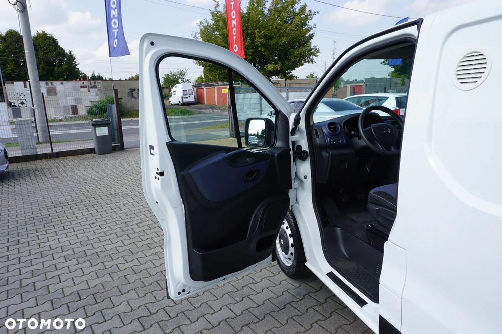 Opel Vivaro - 18