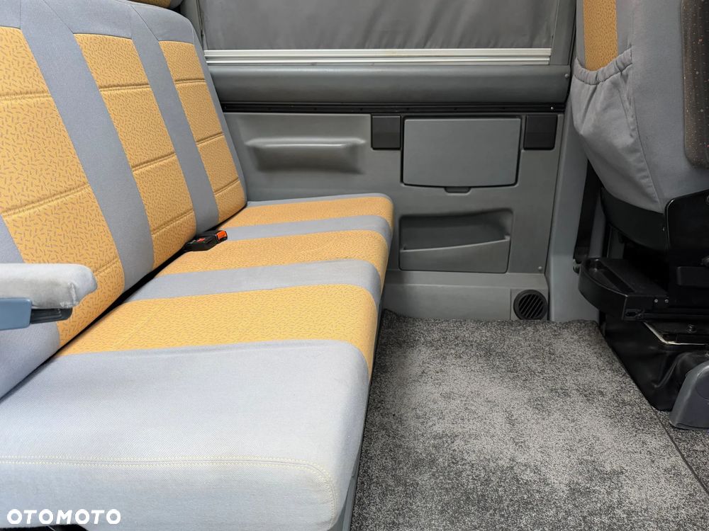 Mercedes-Benz Sprinter - 8