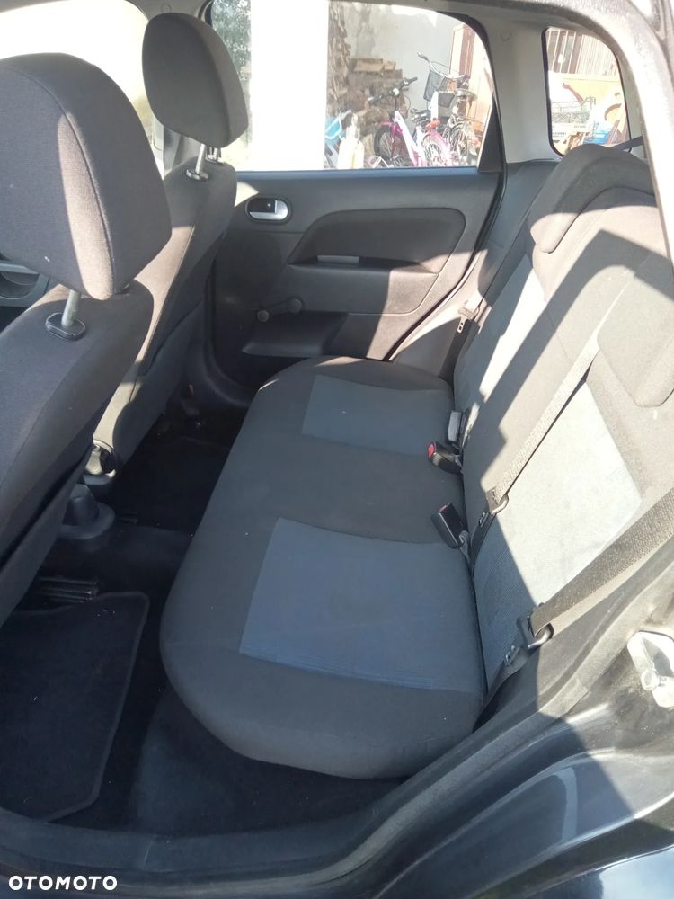 Ford Fiesta 1.4 - 8