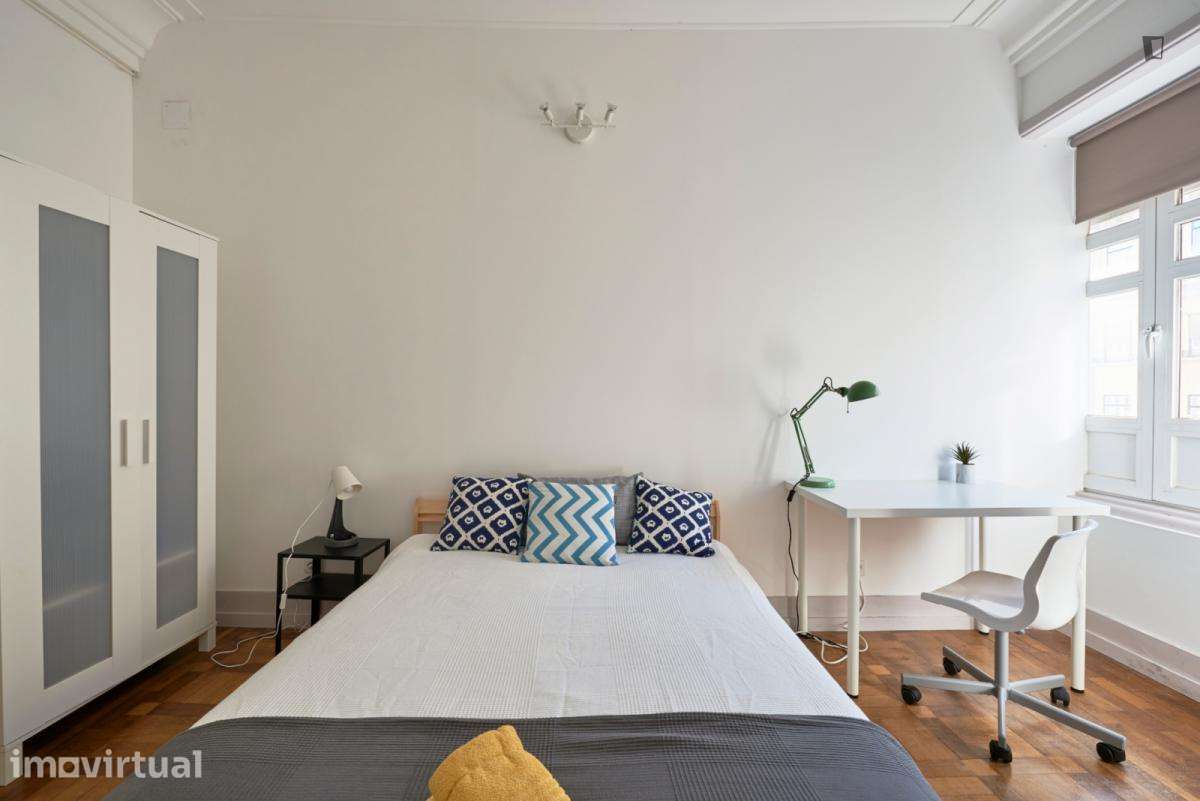 Quarto - localizado em Marquês de Pombal Lisbon - Grande imagem: 3/52