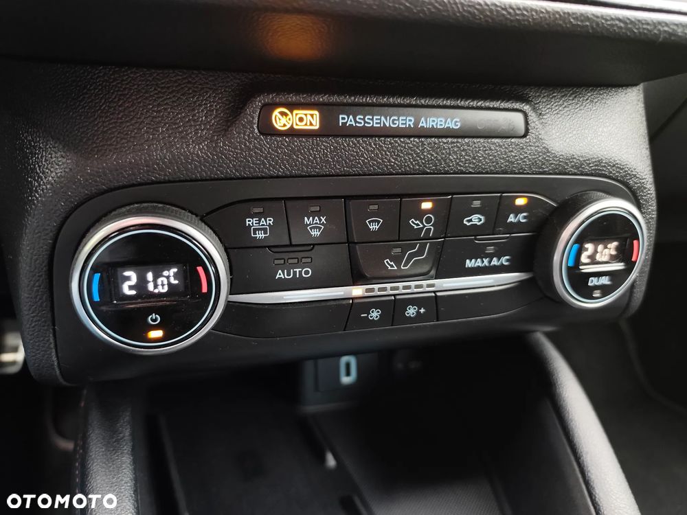 Ford Focus 1.0 EcoBoost ST-Line Black ASS - 33