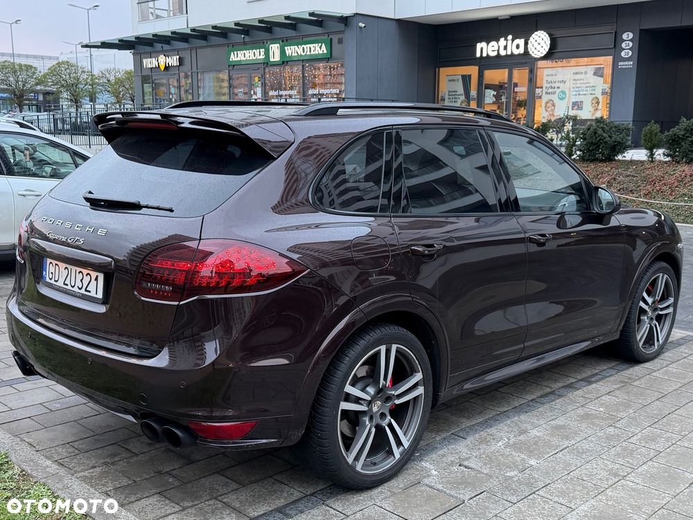 Porsche Cayenne - 12