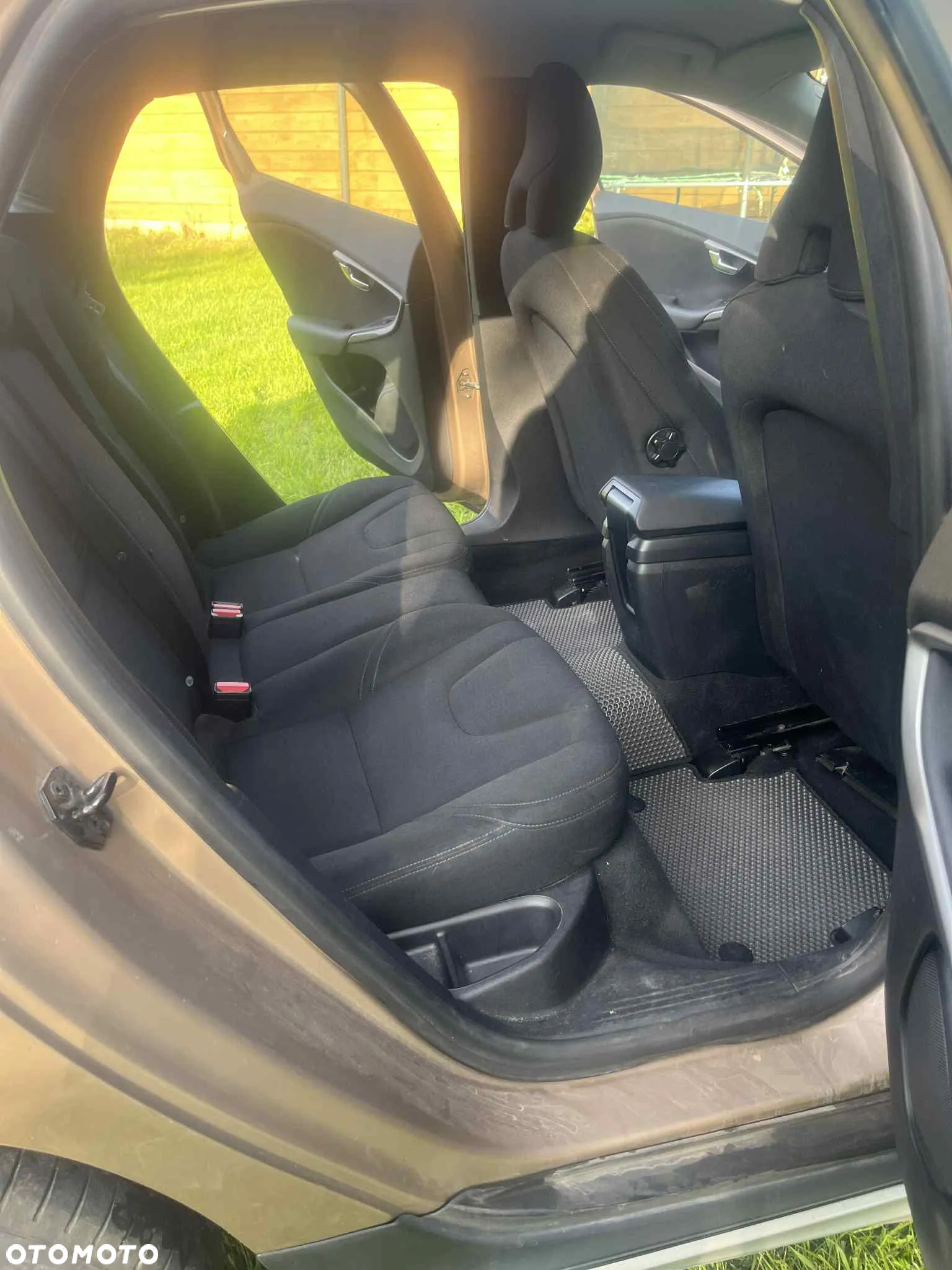 Volvo V40 D3 Base - 8