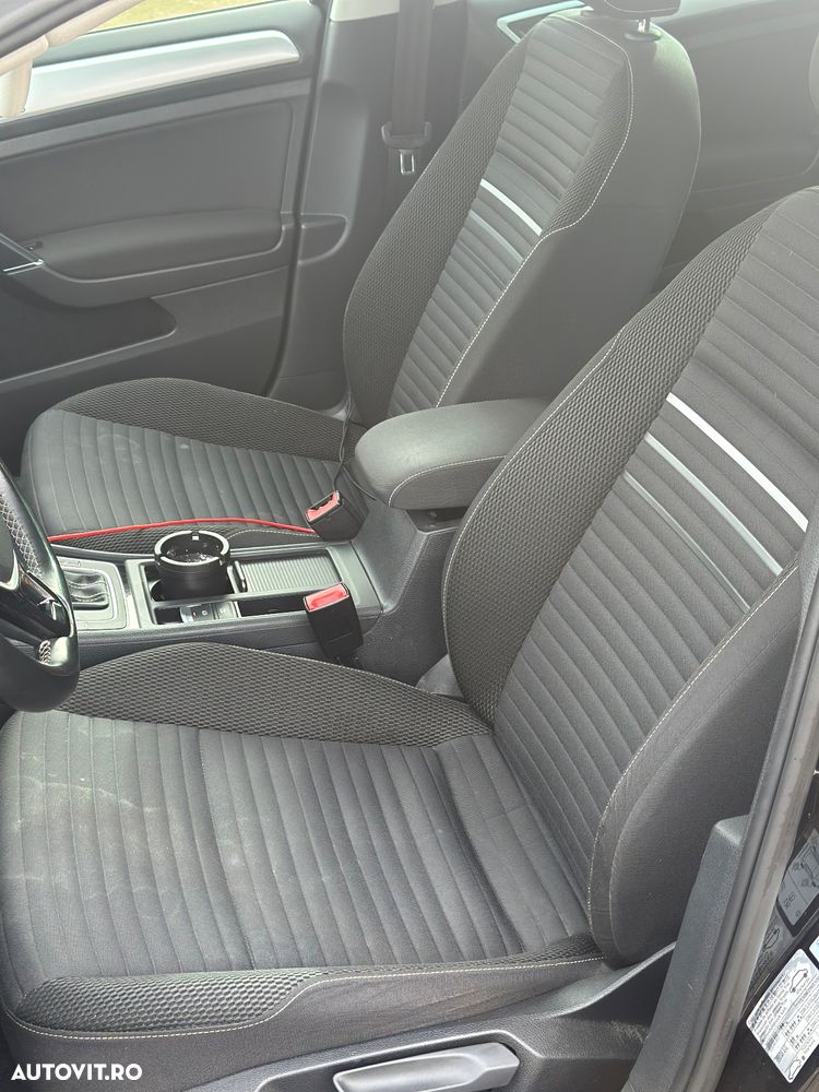 Volkswagen Golf 1.6 TDI BlueMotion Technology DSG Cup - 13