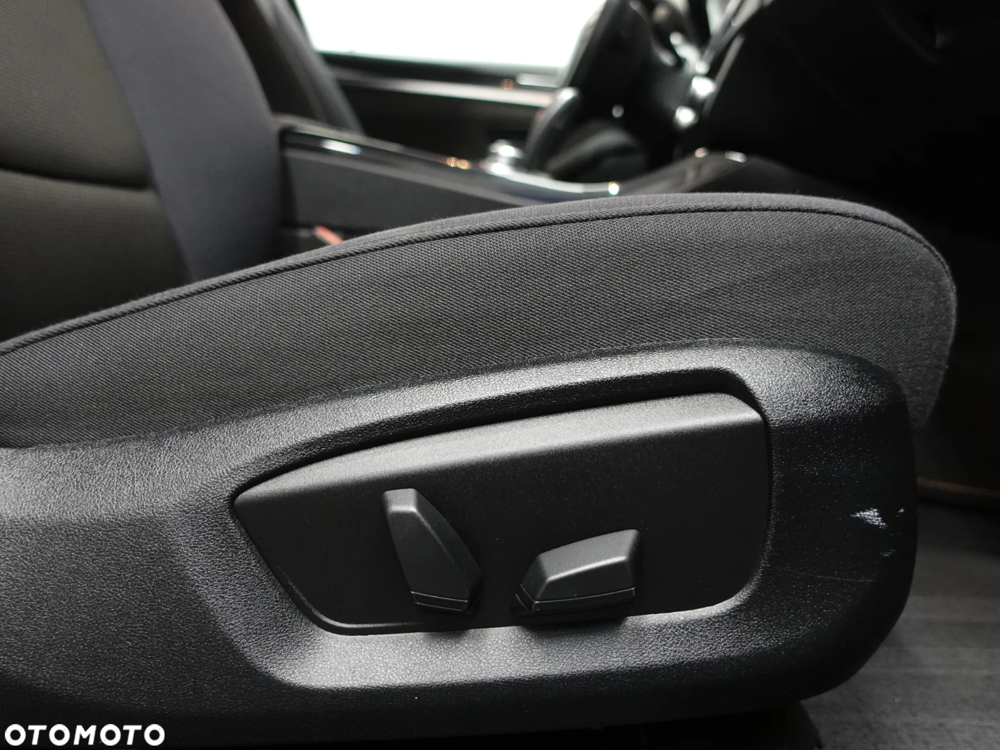 BMW Seria 5 520d xDrive Touring - 29