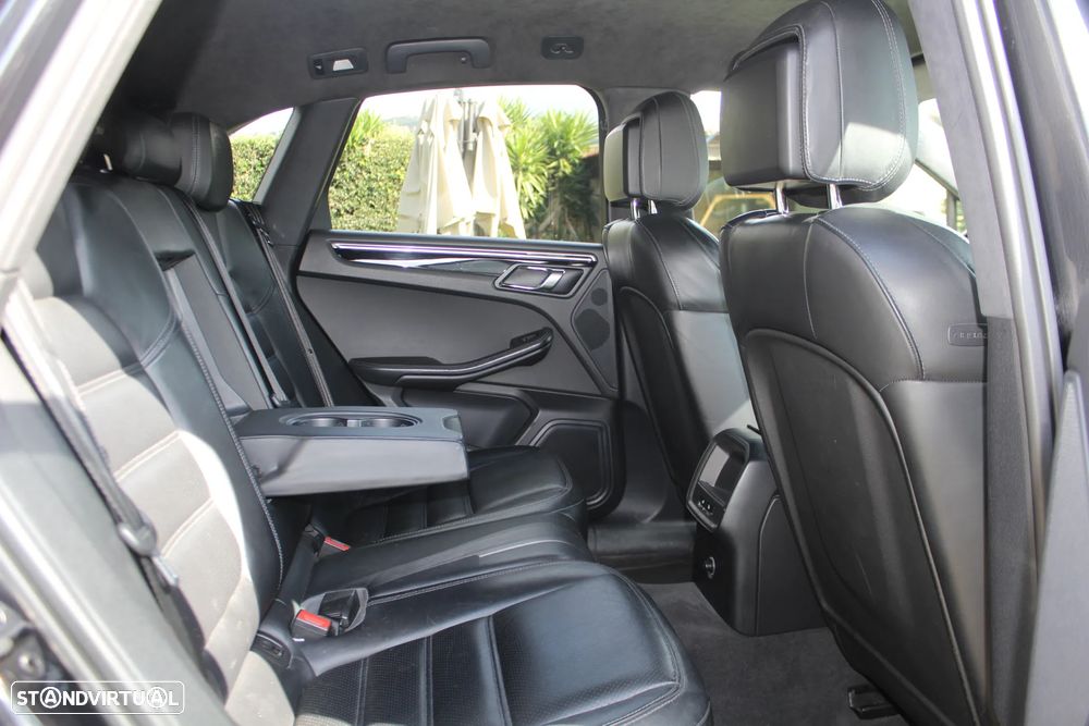 Porsche Macan S - 22