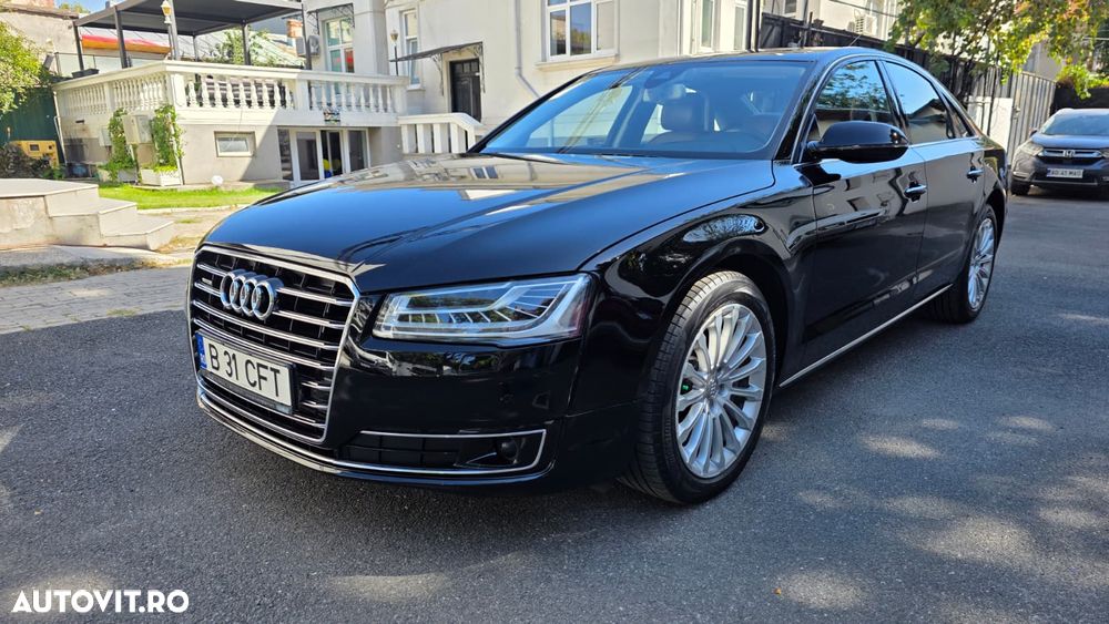 Audi A8 - 8