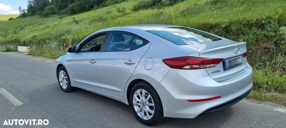 Hyundai Elantra 1.6 MPi Classic - 3