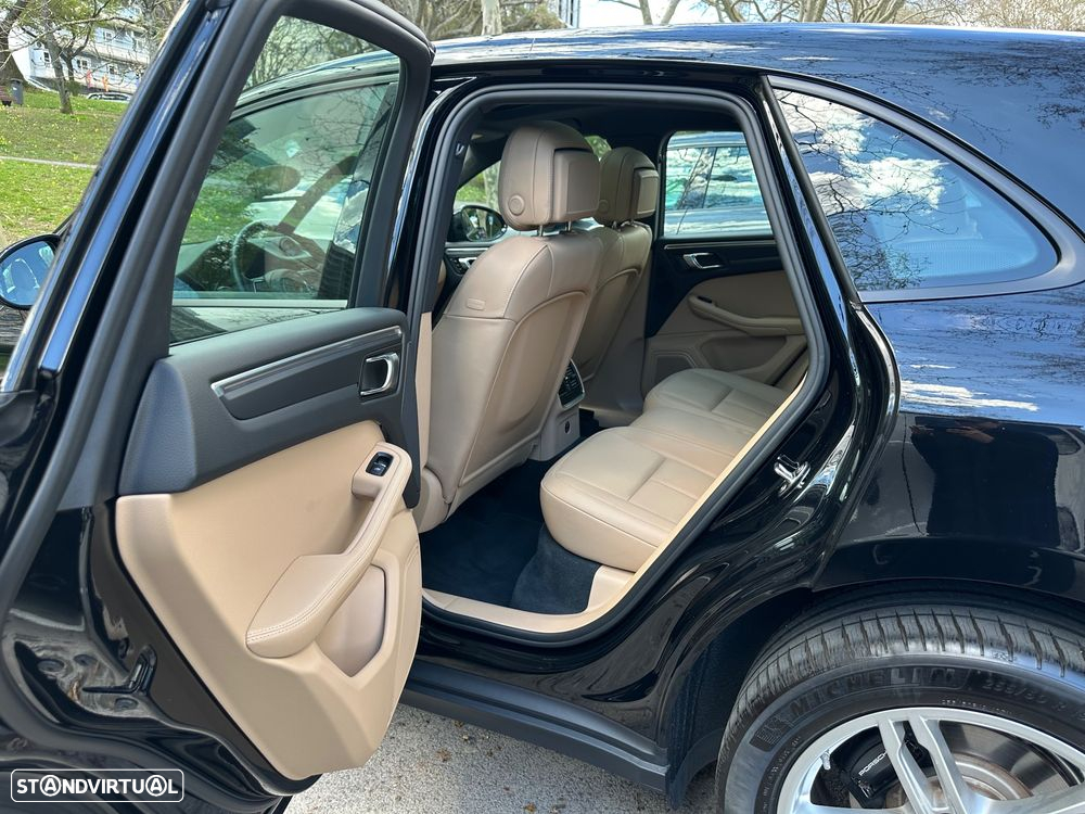 Porsche Macan Standard - 8