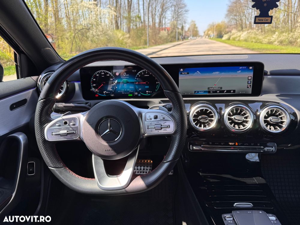 Mercedes-Benz A 250 e 8G-DCT Advanced AMG Line - 23