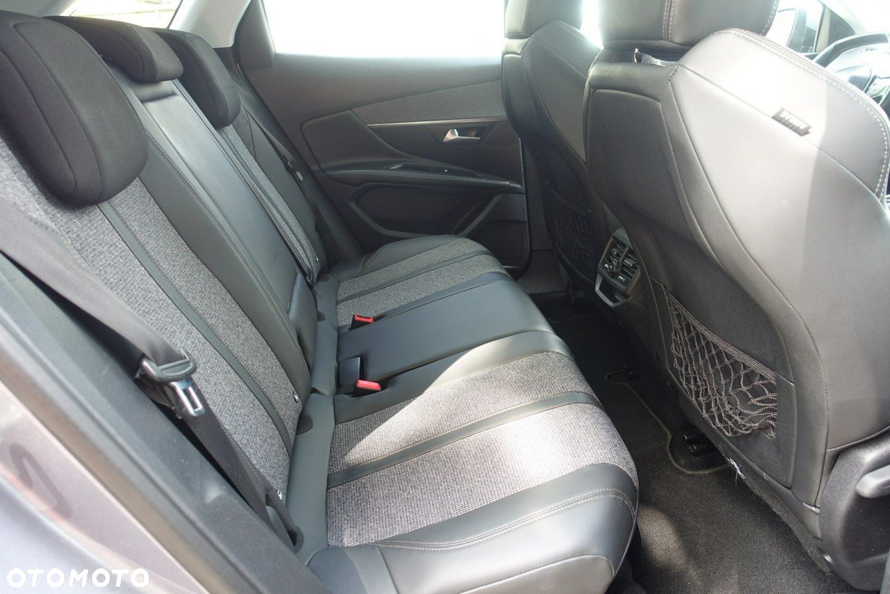 Peugeot 3008 - 16
