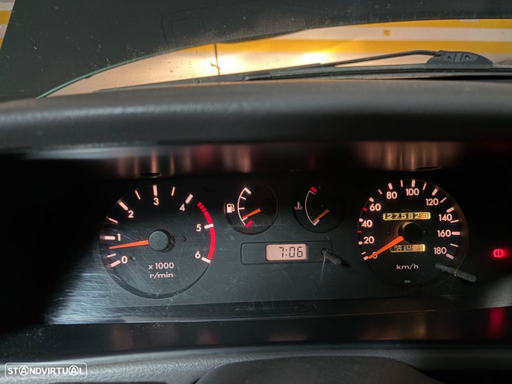Nissan Terrano II 2.7 TDiSE AC+TA+ABS - 17