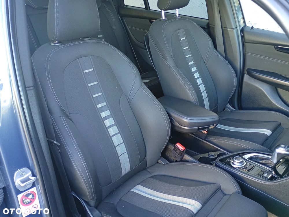BMW Seria 2 218d Sport Line - 22