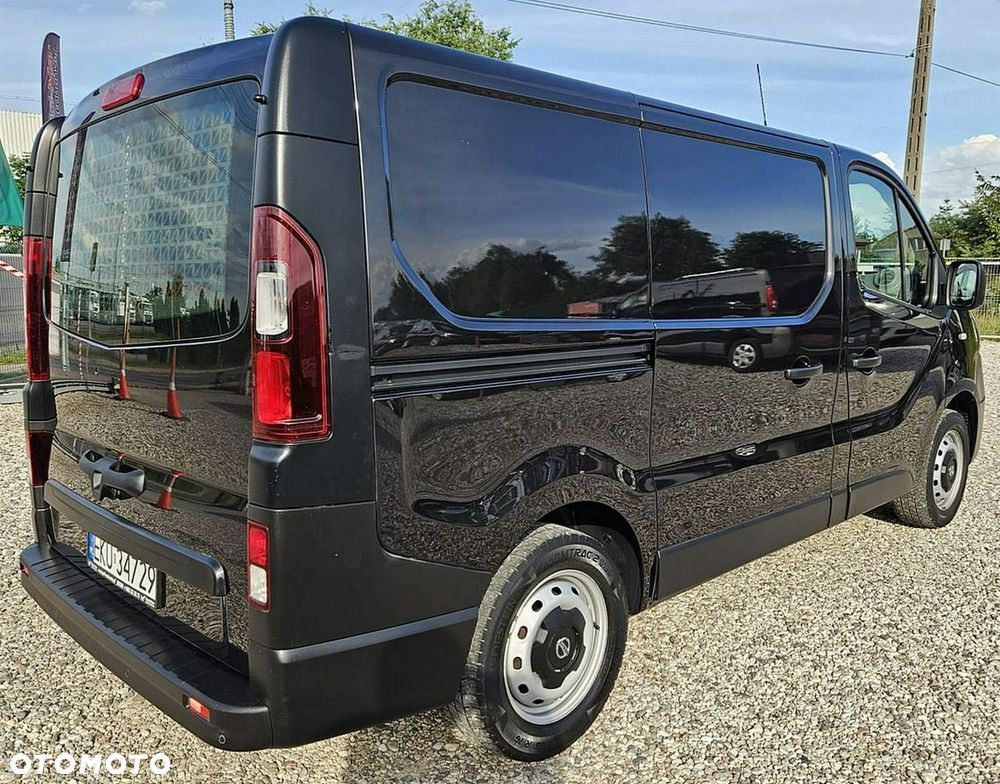 Nissan NV300 - 2