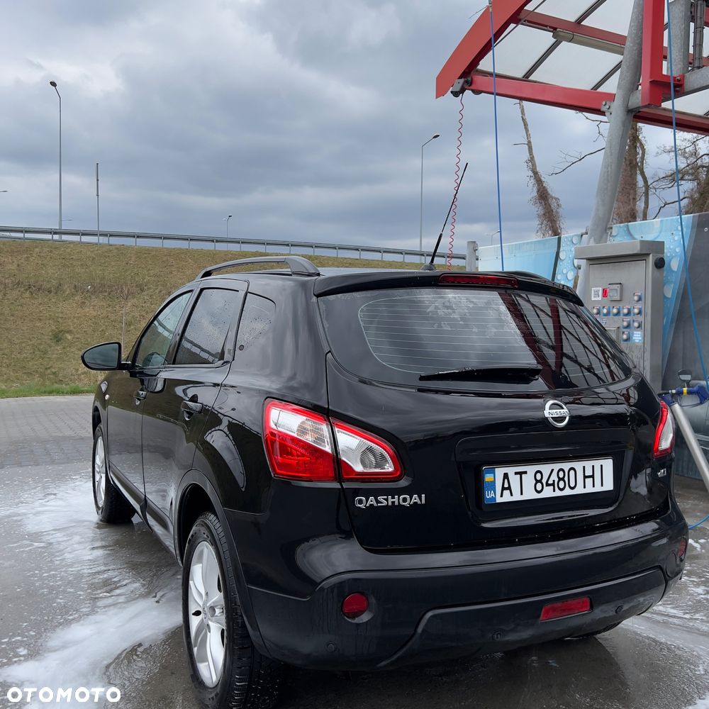 Nissan Qashqai - 12