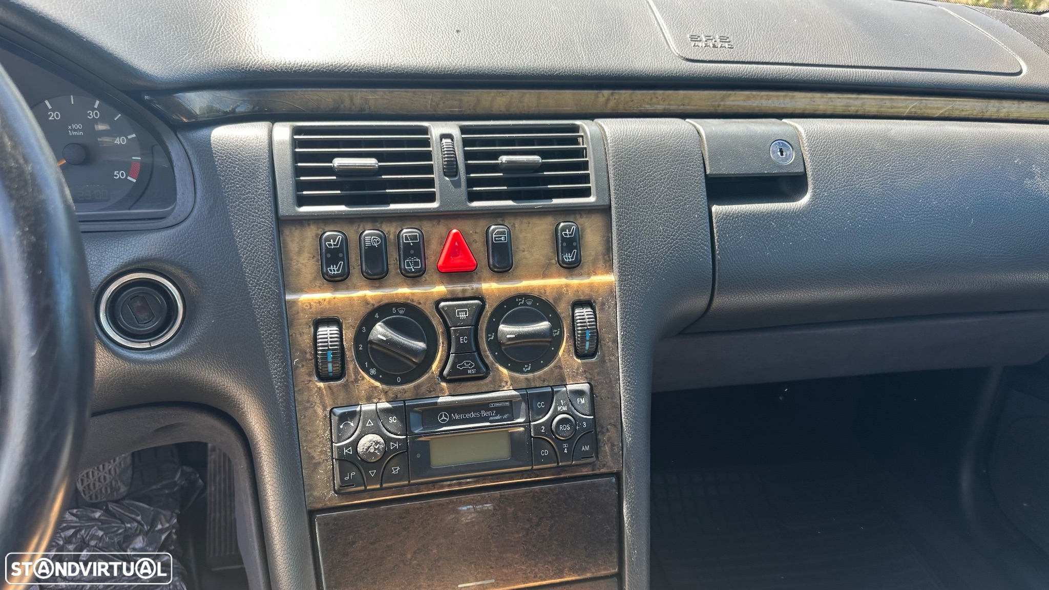 Mercedes-Benz E 220 CDI Avantgarde - 15