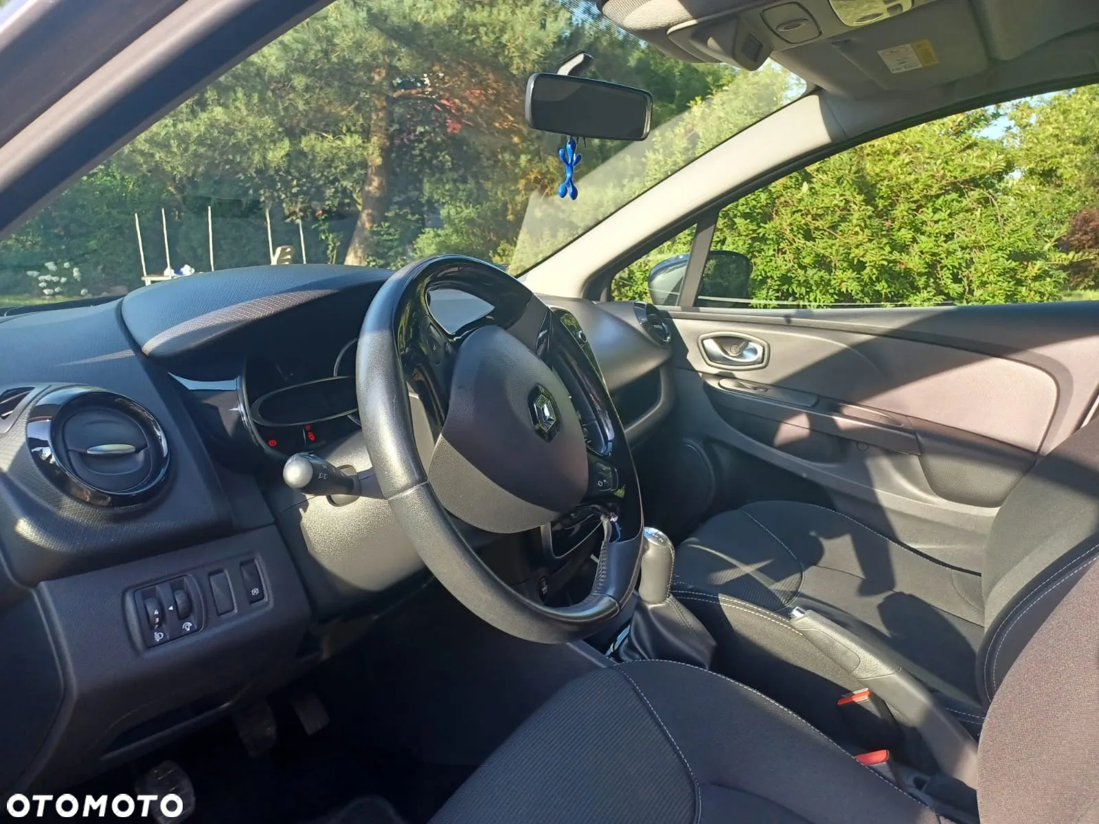 Renault Clio - 21