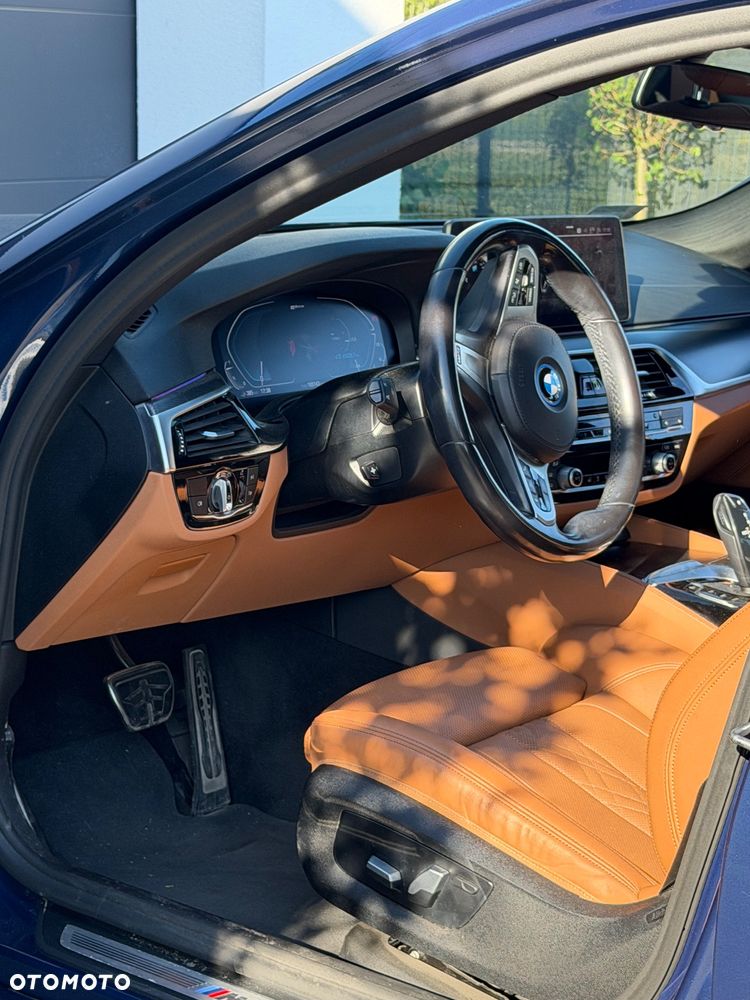 BMW Seria 5 530e M Sport sport - 11