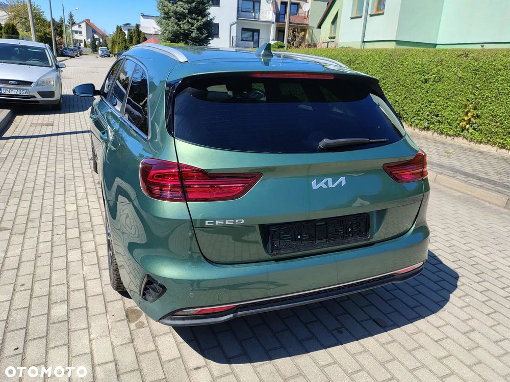 Kia Ceed - 9