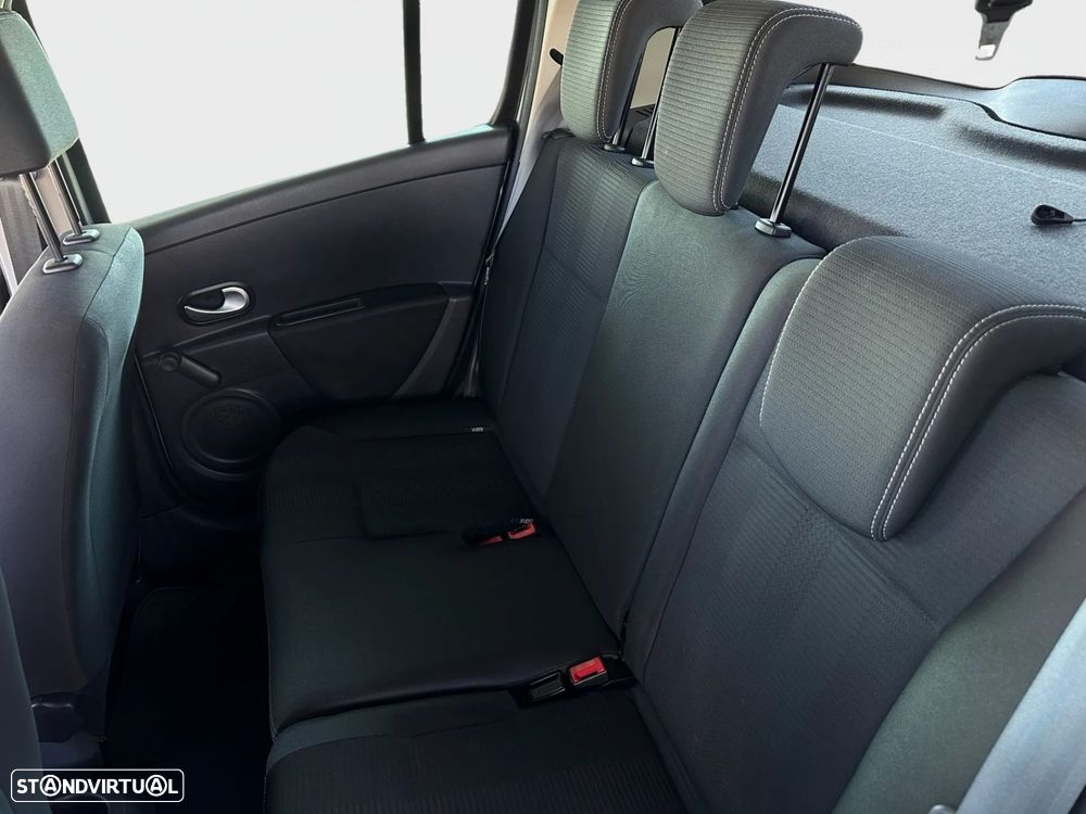 Renault Clio 1.2 16V Dynamique S - 9