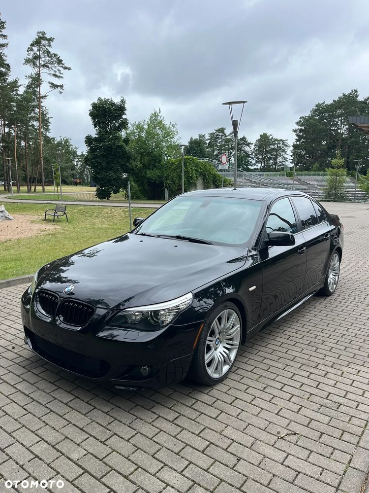 BMW Seria 5 550i Sport-Aut - 1