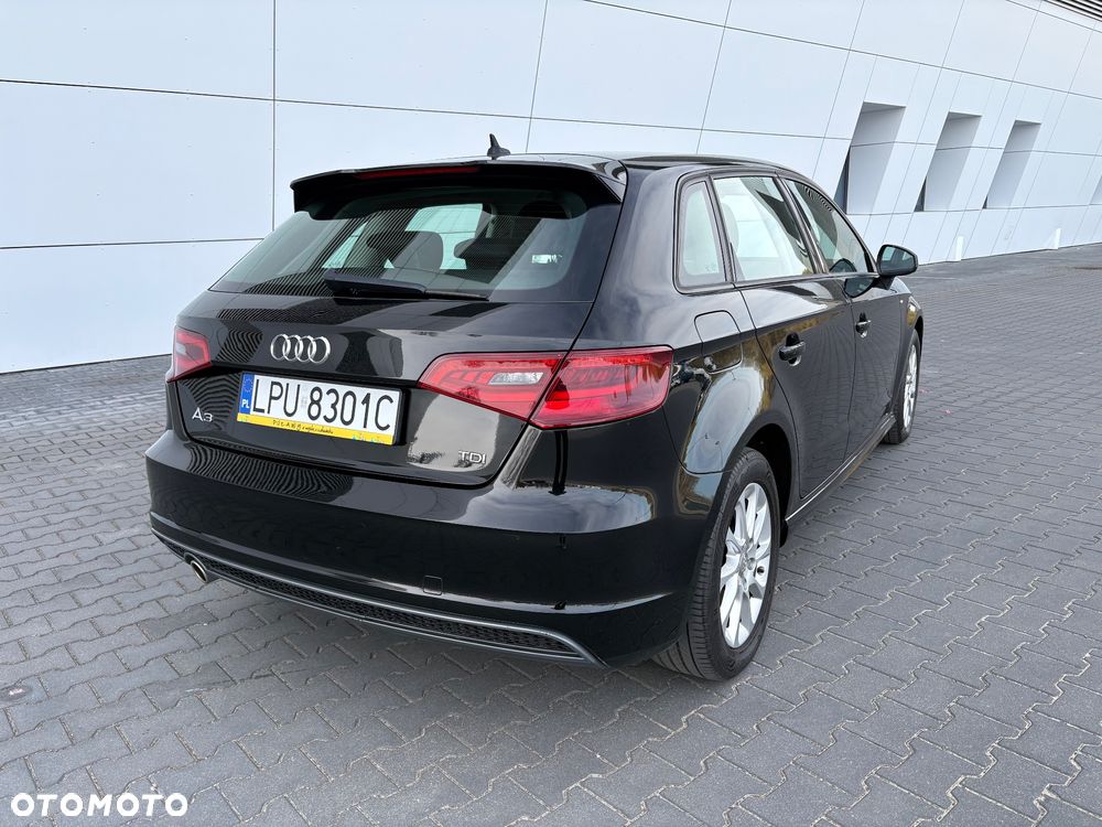 Audi A3 Sportback 1.6 TDI (clean diesel) S line Sportpaket - 6