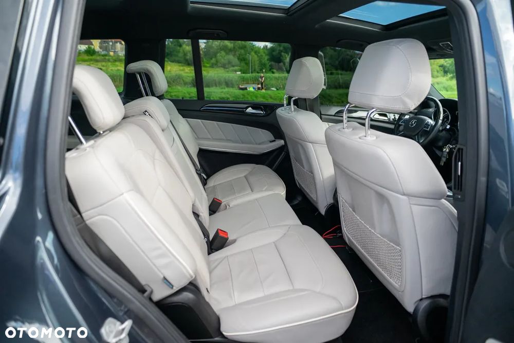 Mercedes-Benz GL 350 BlueTEC 4Matic 7G-TRONIC - 28