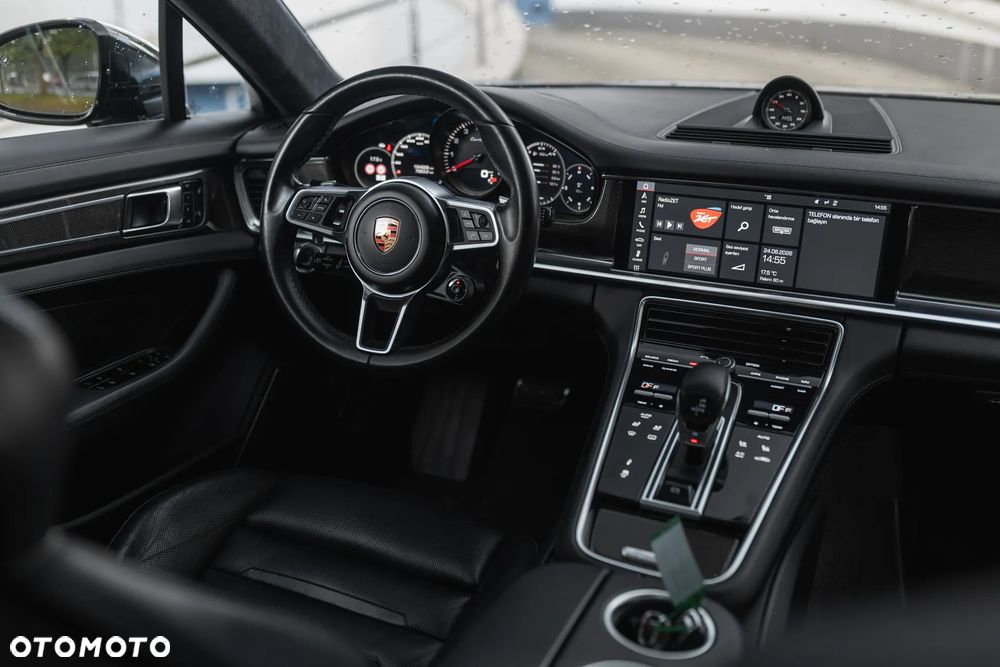 Porsche Panamera Turbo - 17