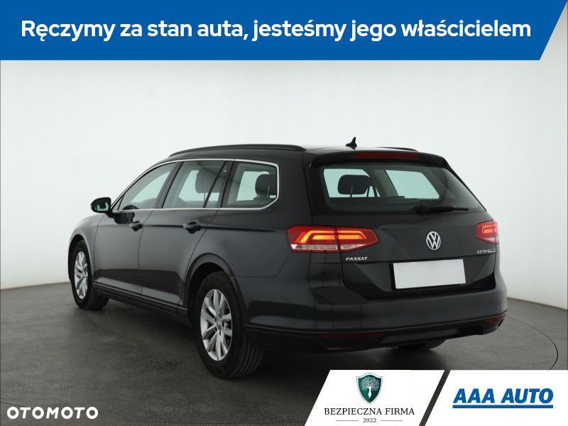 Volkswagen Passat Variant - 5