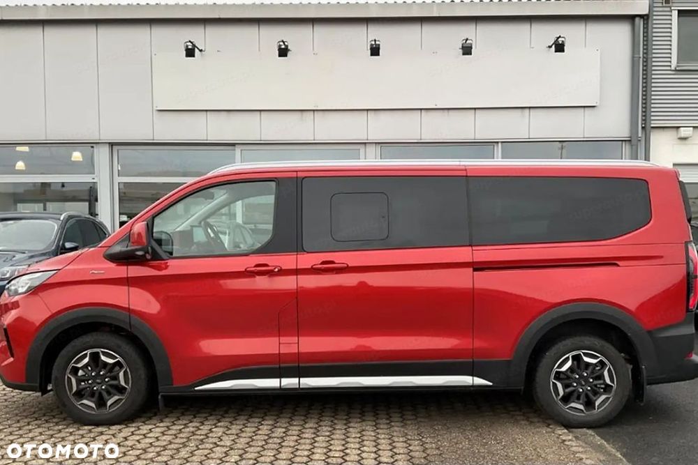Ford Tourneo Custom - 4