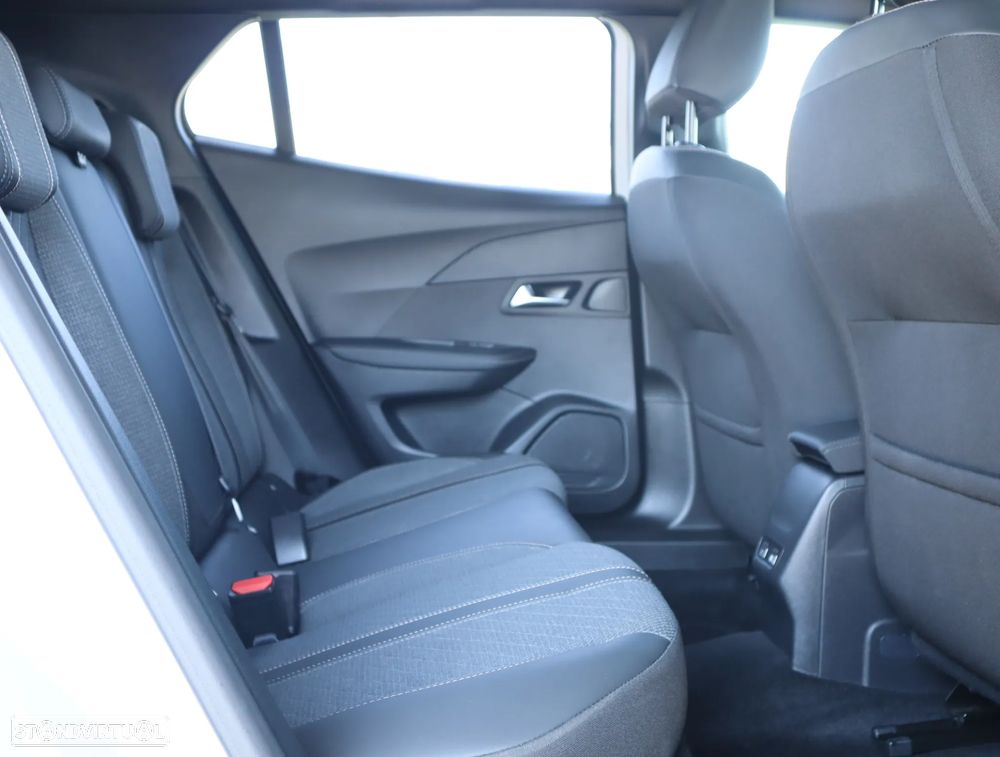 Peugeot 2008 1.2 Hybrid Allure e-DCS6 - 21