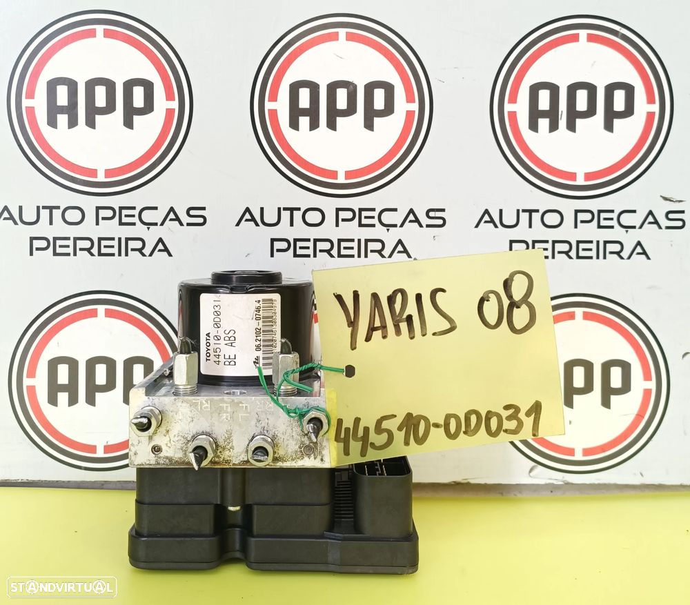 Módulo de ABS Toyota Yaris de 2008, referência 44510-0D031/06.2102-0746.4, 44540-0D100 .