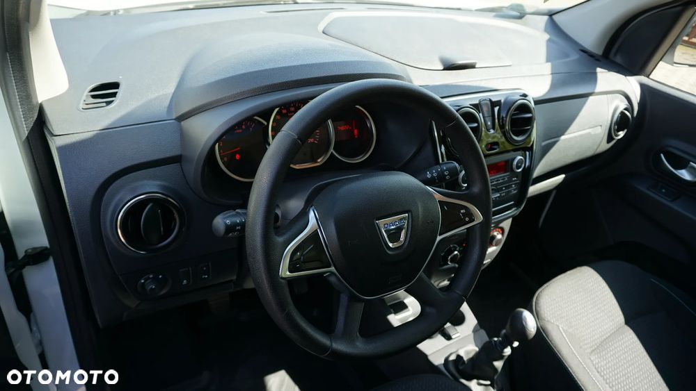 Dacia Lodgy 1.5 Blue dCi Laureate S&S EU6d - 24