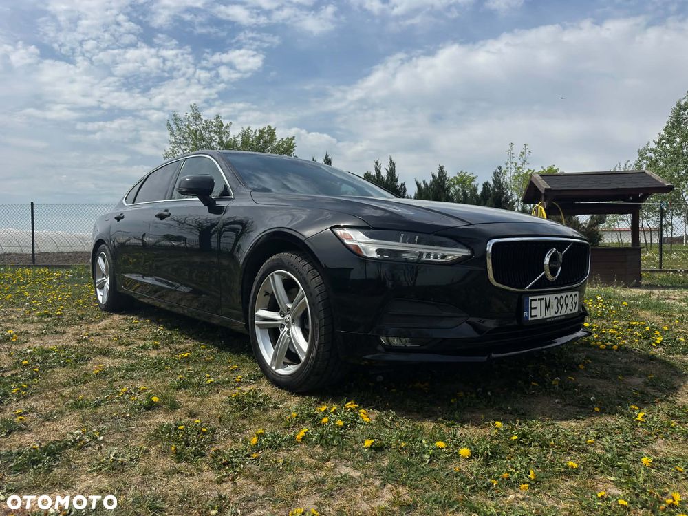 Volvo S90 T5 Momentum - 1