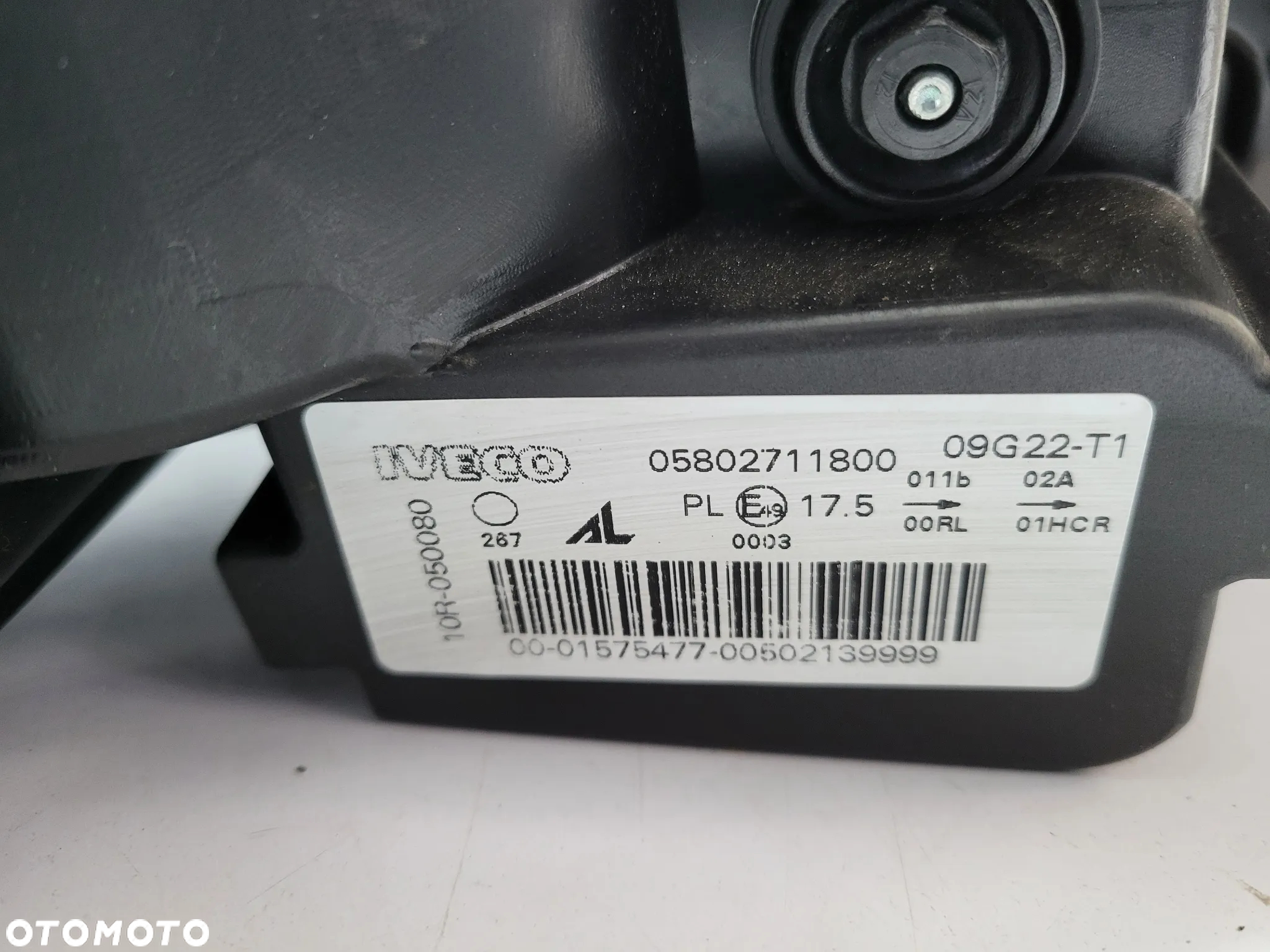 IVECO DAILY IV LIFT REFLEKTOR LAMPA PRZEDNIA LEWA FULL LED 19- 05802711800 - 11