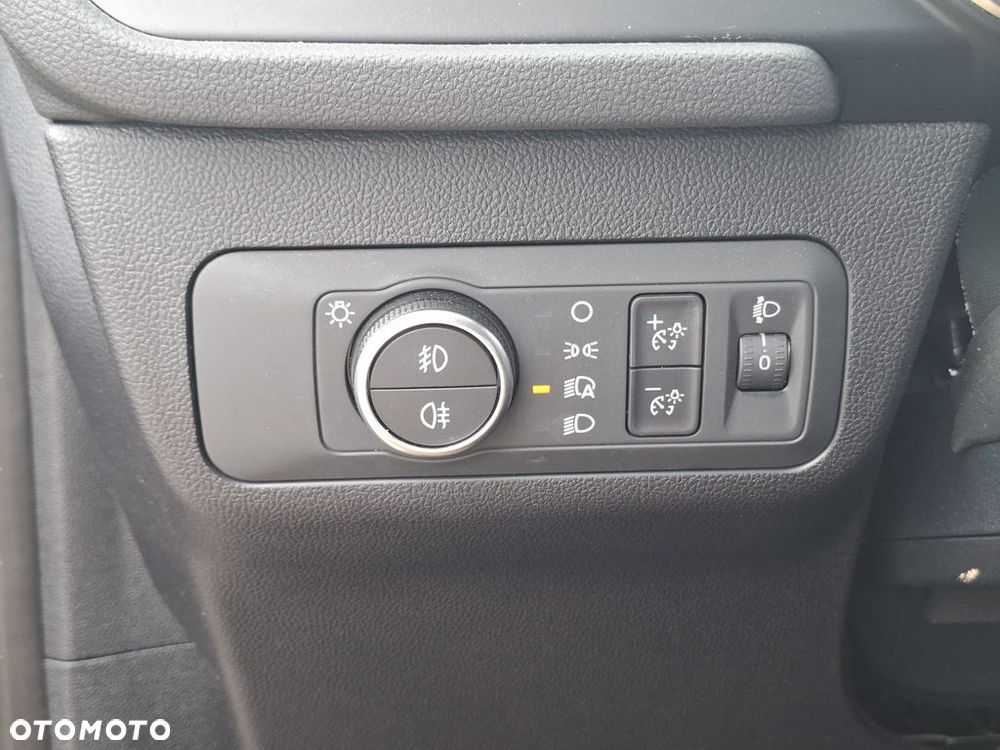 Ford Kuga 2.5 FHEV FWD Titanium eCVT - 27